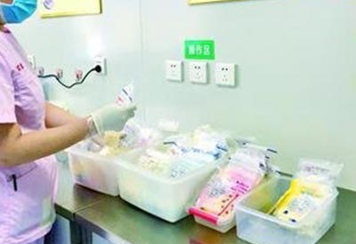 能够检测母乳质量，为医生或营养师提供数据支持的母乳检测仪怎么用？